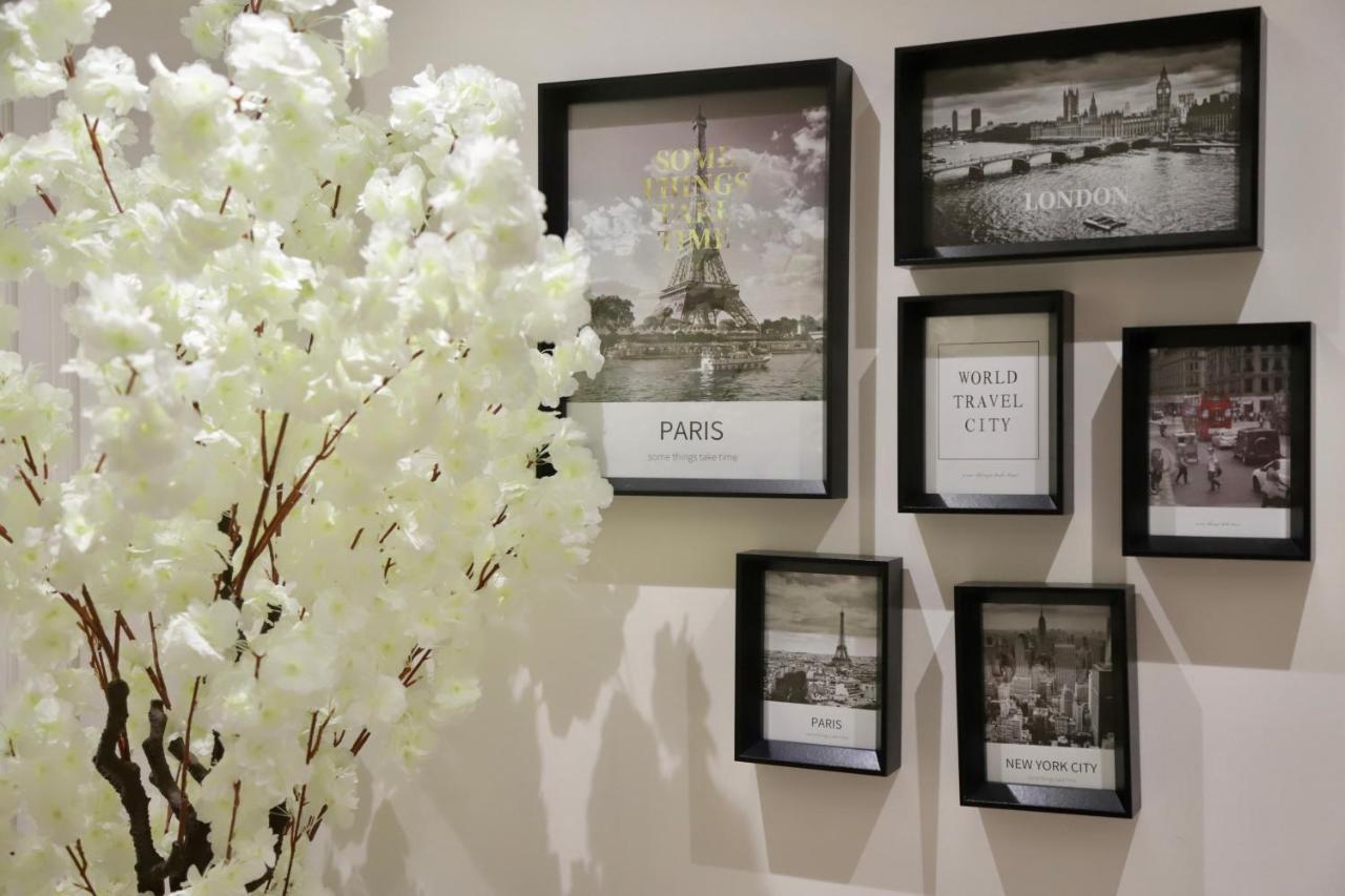 La Grand - New Bazaar Daire Tiran Dış mekan fotoğraf